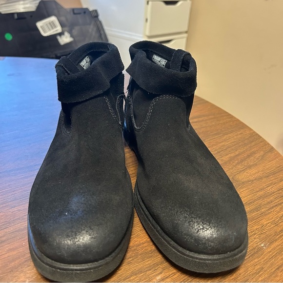 New UGG UGGS Josephine Cuff Booties boots size 10 - Picture 1 of 8